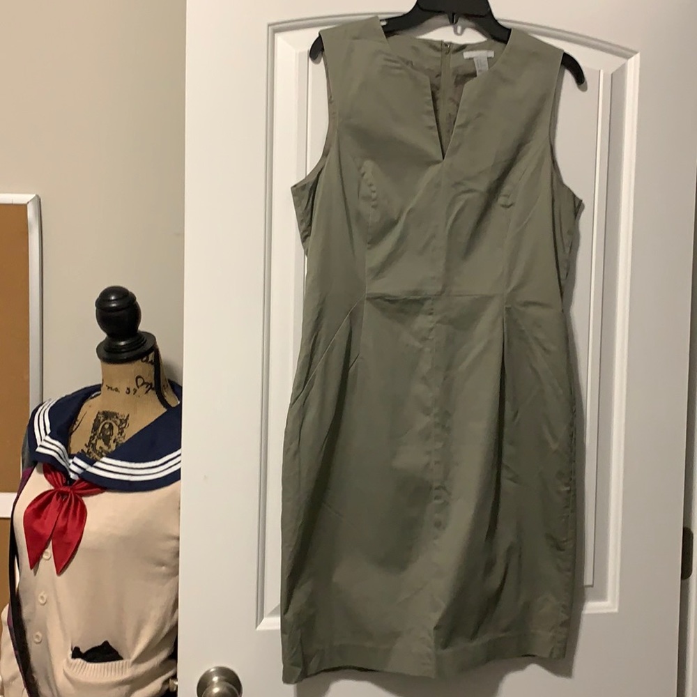 37) H&M Khaki Green Dress, Size 14